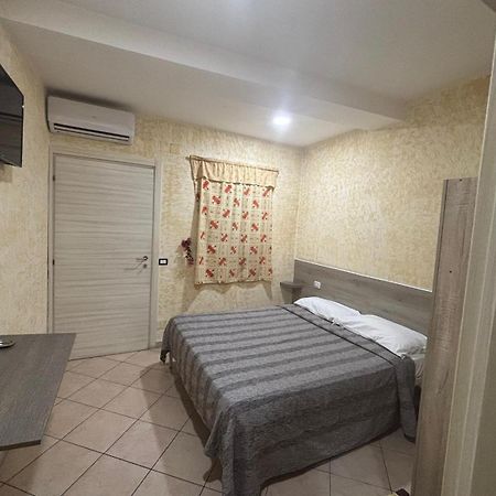 נולה Crisan B&B Affittacamere מראה חיצוני תמונה